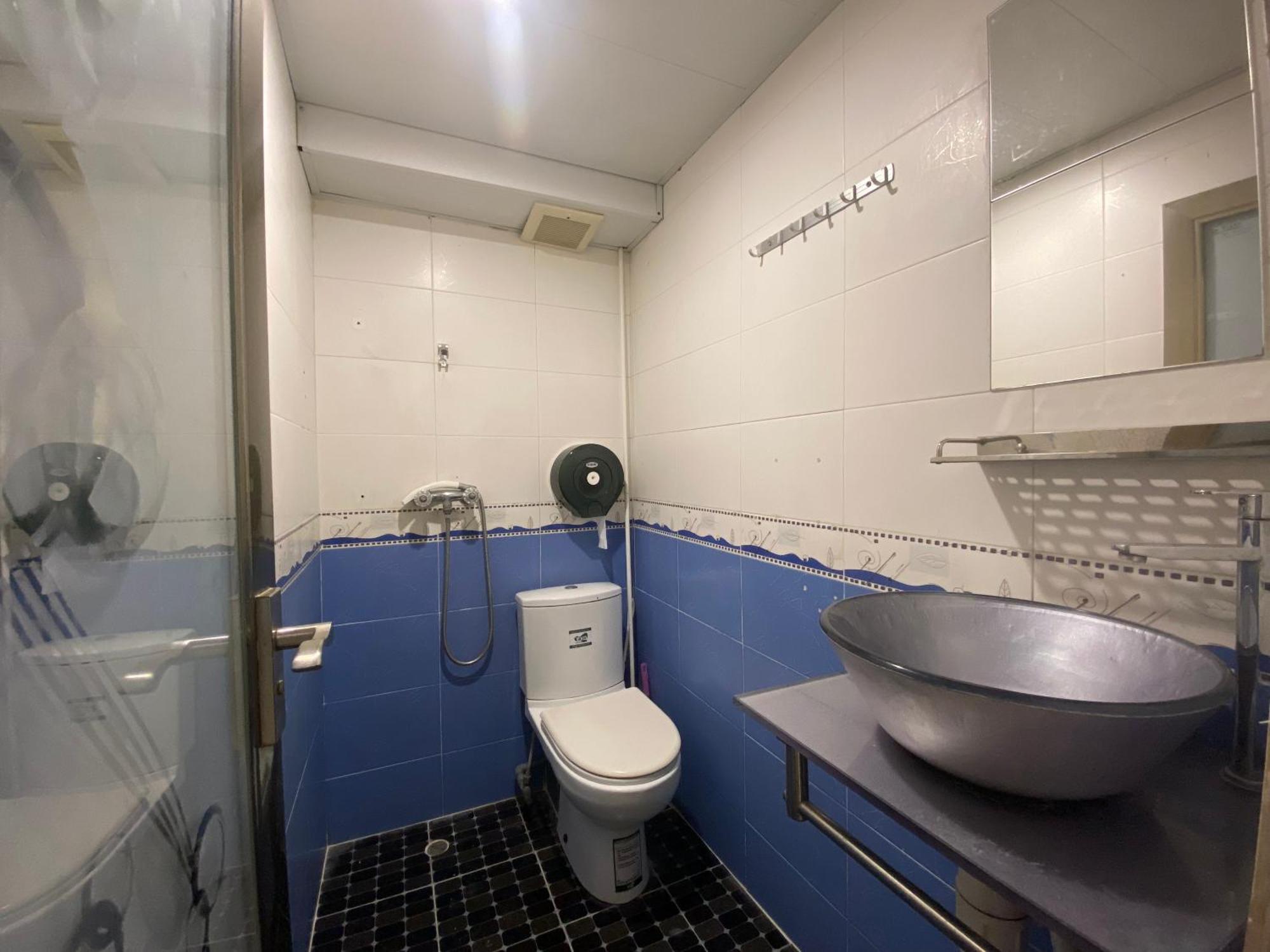 Comfort Hostel Гонконг Экстерьер фото